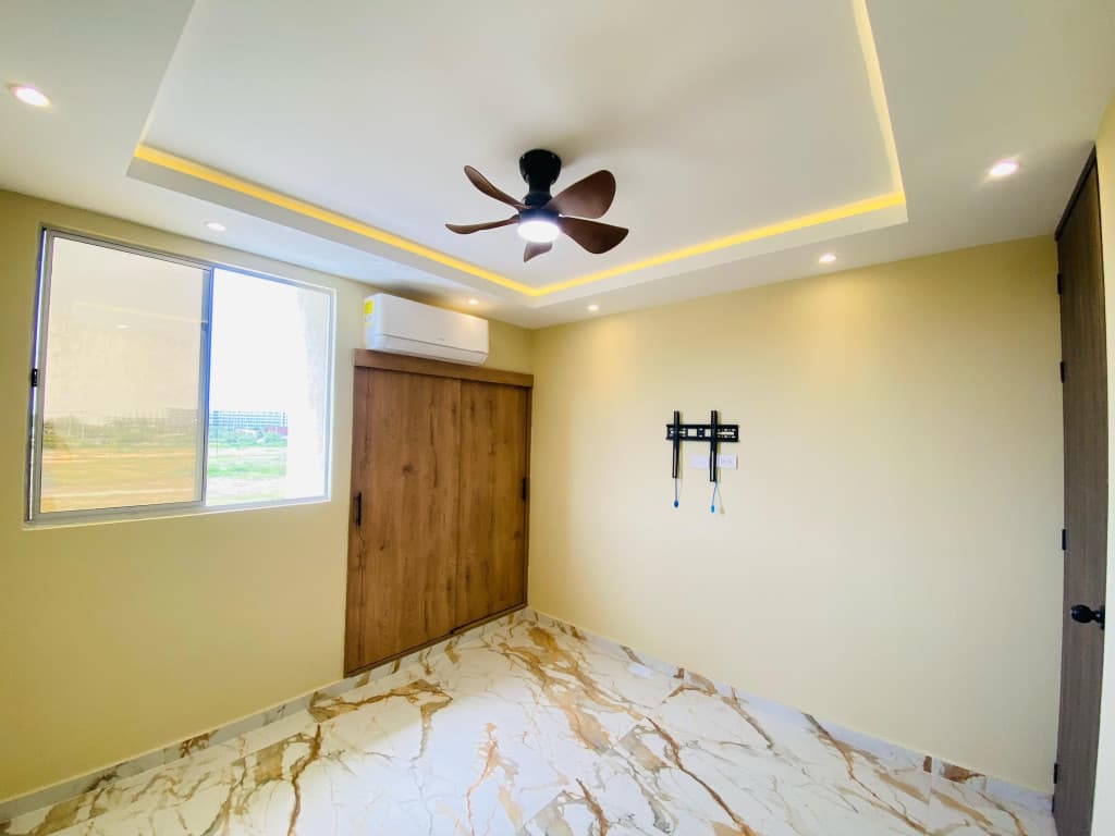 Imagen https://s3-us-west-2.amazonaws.com/pictures.domus.la/inmobiliaria_59/92864_15_1755702534.jpg