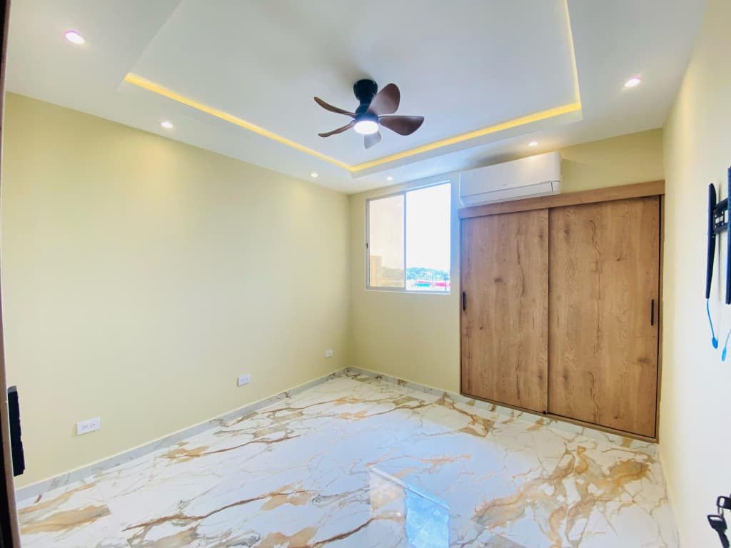 Imagen https://s3-us-west-2.amazonaws.com/pictures.domus.la/inmobiliaria_59/92864_2_1755702536.jpg