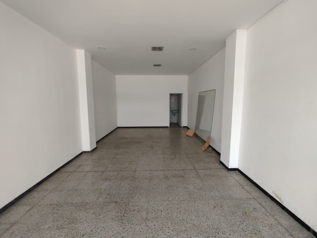 Imagen https://s3-us-west-2.amazonaws.com/pictures.domus.la/inmobiliaria_59/92866_6_1755895163.jpg