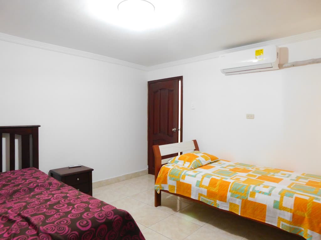 Imagen https://s3-us-west-2.amazonaws.com/pictures.domus.la/inmobiliaria_59/92871_16_1755727733.jpg