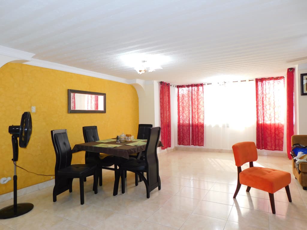 Imagen https://s3-us-west-2.amazonaws.com/pictures.domus.la/inmobiliaria_59/92871_2_1755727729.jpg