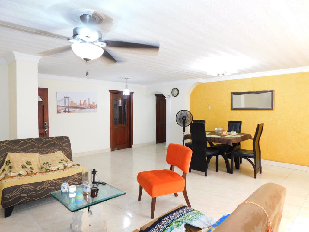 Imagen https://s3-us-west-2.amazonaws.com/pictures.domus.la/inmobiliaria_59/92871_5_1755727735.jpg