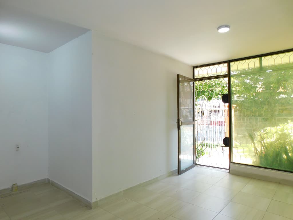 Imagen https://s3-us-west-2.amazonaws.com/pictures.domus.la/inmobiliaria_59/92874_5_1755876203.jpg