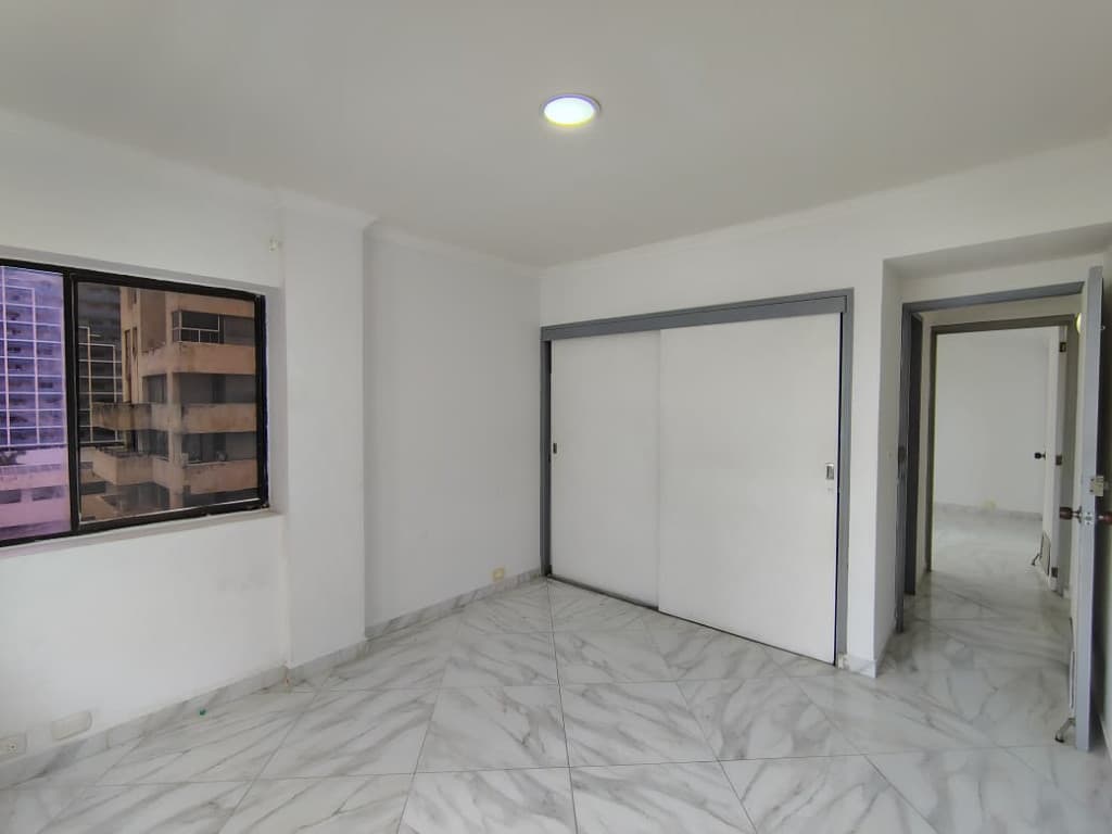 Imagen https://s3-us-west-2.amazonaws.com/pictures.domus.la/inmobiliaria_59/92882_14_1755795665.jpg