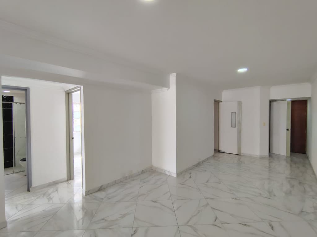 Imagen https://s3-us-west-2.amazonaws.com/pictures.domus.la/inmobiliaria_59/92882_5_1755795662.jpg