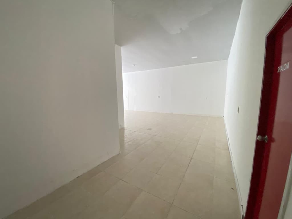Imagen https://s3-us-west-2.amazonaws.com/pictures.domus.la/inmobiliaria_59/92905_3_1756153816.jpg