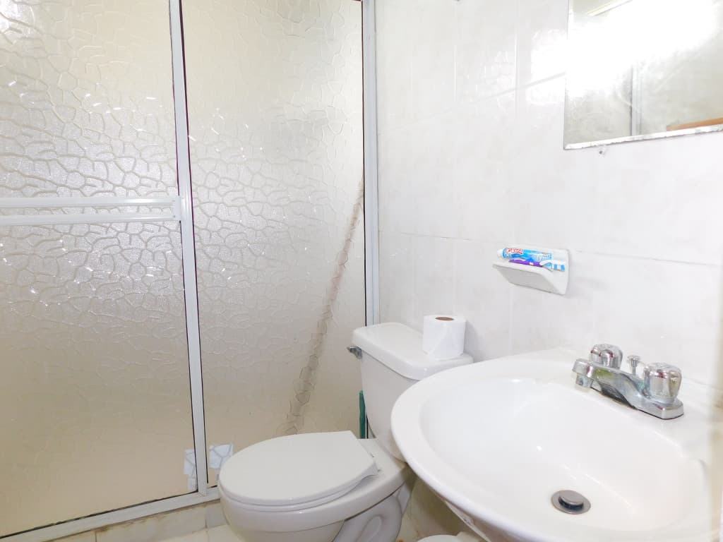 Imagen https://s3-us-west-2.amazonaws.com/pictures.domus.la/inmobiliaria_59/92919_13_1756309379.jpg