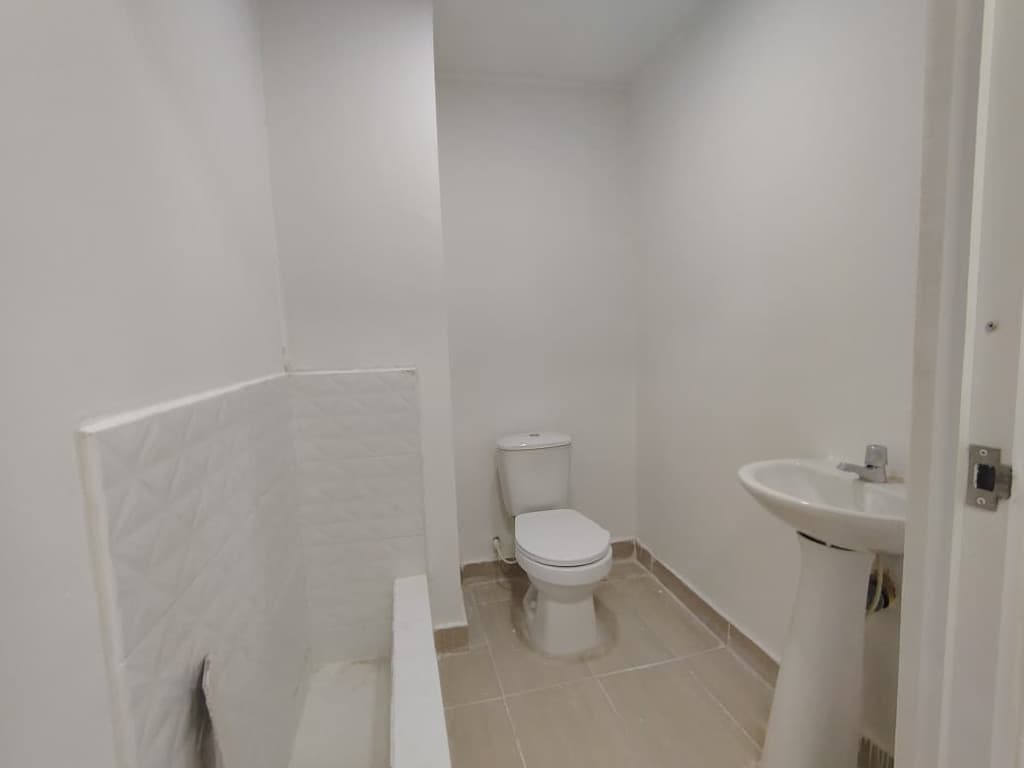 Imagen https://s3-us-west-2.amazonaws.com/pictures.domus.la/inmobiliaria_59/93011_7_1757516095.jpg