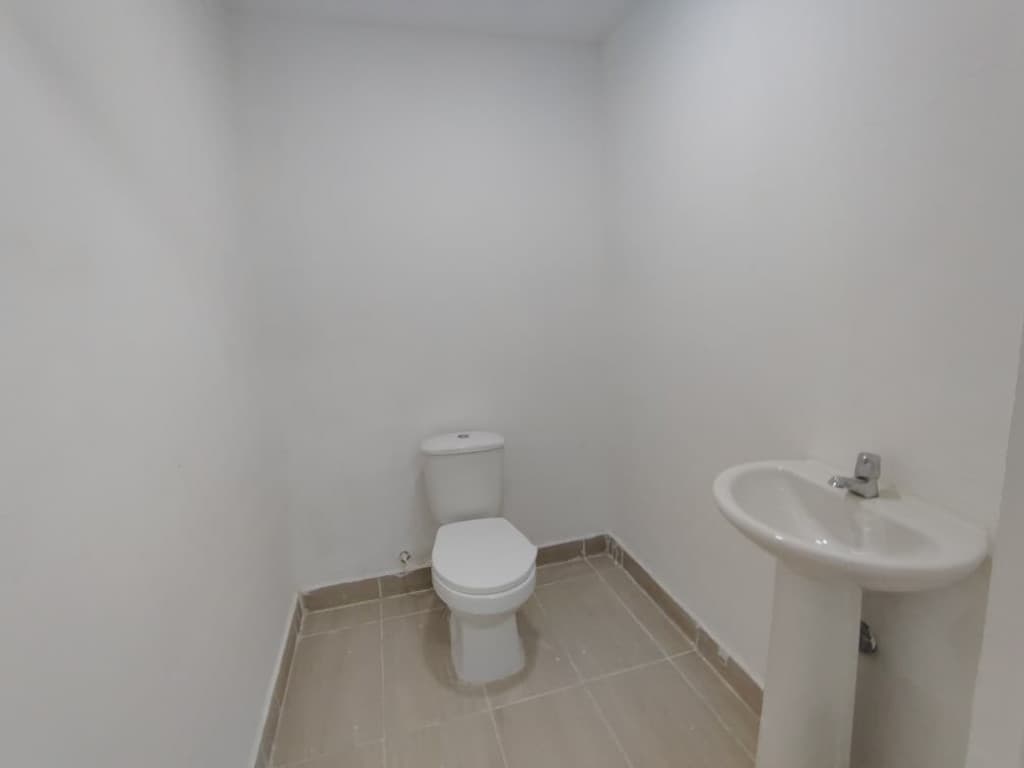 Imagen https://s3-us-west-2.amazonaws.com/pictures.domus.la/inmobiliaria_59/93011_8_1757516095.jpg