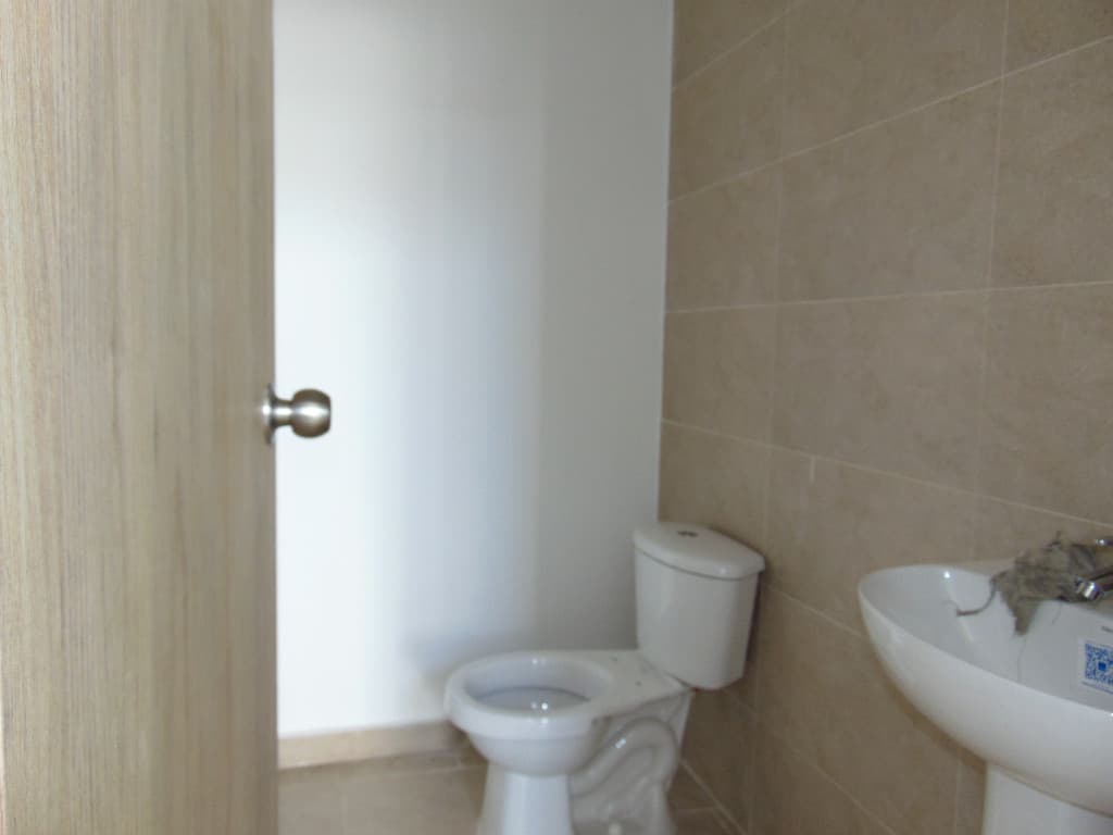 Imagen https://s3-us-west-2.amazonaws.com/pictures.domus.la/inmobiliaria_59/93030_11_1757692258.jpg