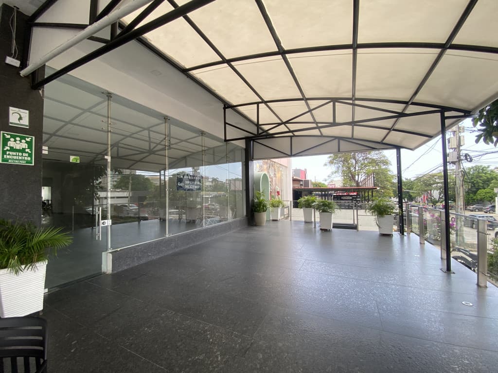 Imagen https://s3-us-west-2.amazonaws.com/pictures.domus.la/inmobiliaria_59/93031_13_1758229601.jpg