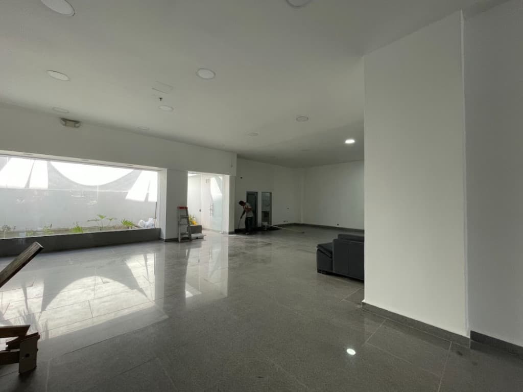 Imagen https://s3-us-west-2.amazonaws.com/pictures.domus.la/inmobiliaria_59/93031_4_1758229600.jpg