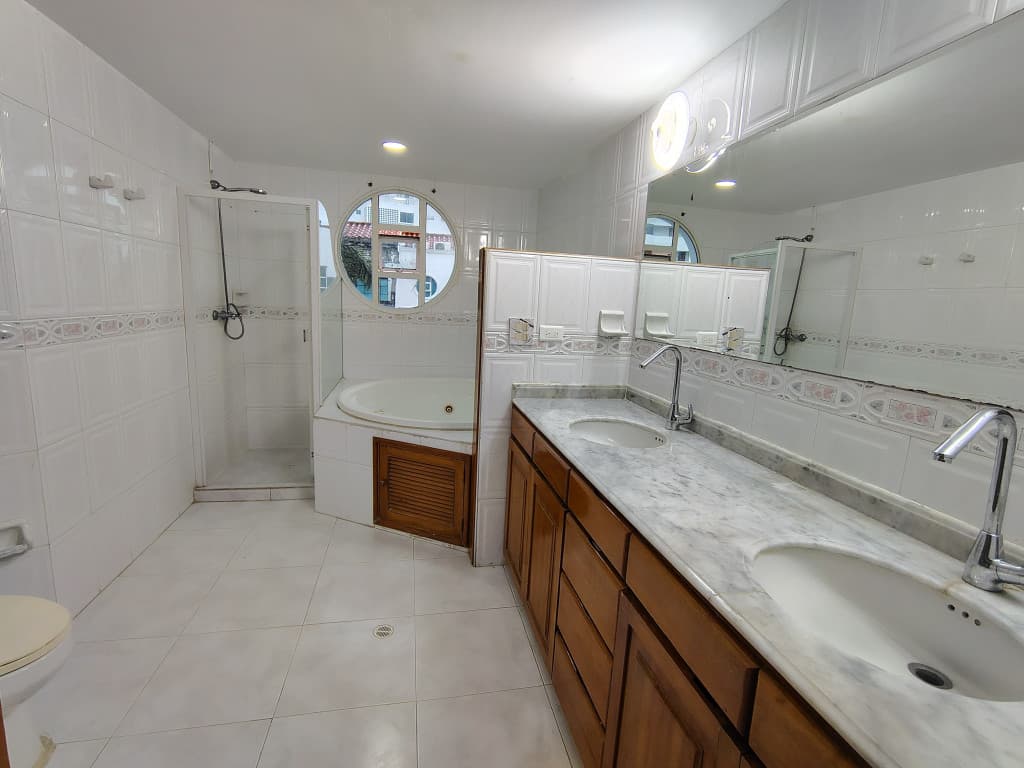 Imagen https://s3-us-west-2.amazonaws.com/pictures.domus.la/inmobiliaria_59/93038_10_1758051567.jpg