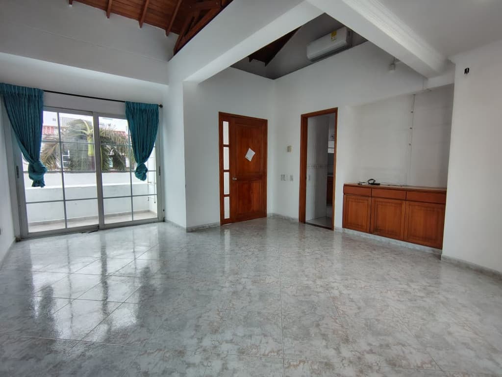 Imagen https://s3-us-west-2.amazonaws.com/pictures.domus.la/inmobiliaria_59/93038_9_1758049746.jpg