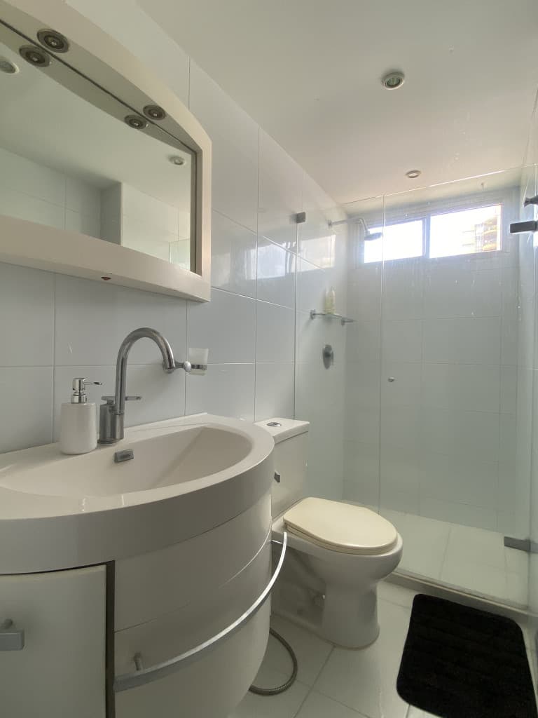 Imagen https://s3-us-west-2.amazonaws.com/pictures.domus.la/inmobiliaria_59/93057_14_1758292687.jpg