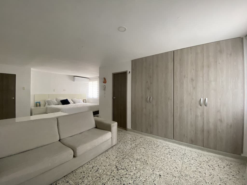 Imagen https://s3-us-west-2.amazonaws.com/pictures.domus.la/inmobiliaria_59/93057_20_1758292688.jpg