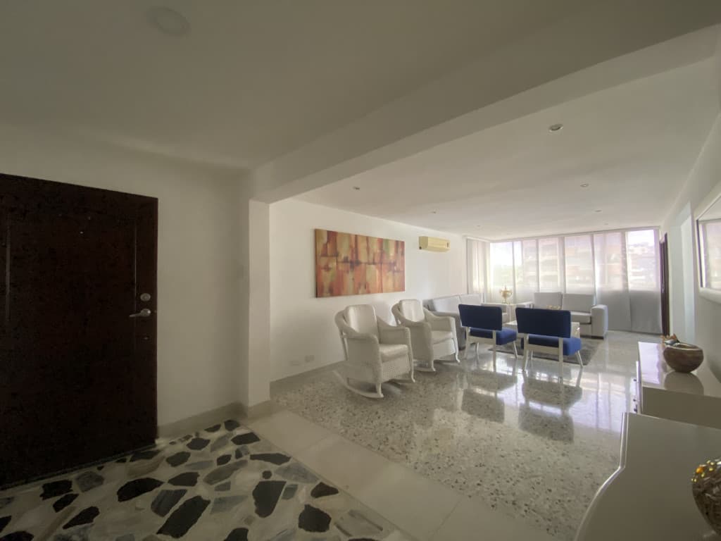 Imagen https://s3-us-west-2.amazonaws.com/pictures.domus.la/inmobiliaria_59/93057_2_1758292685.jpg