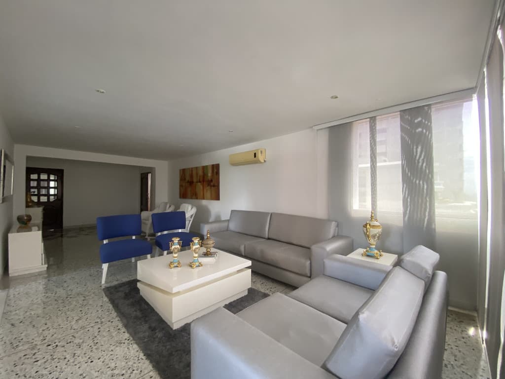 Imagen https://s3-us-west-2.amazonaws.com/pictures.domus.la/inmobiliaria_59/93057_3_1758292686.jpg