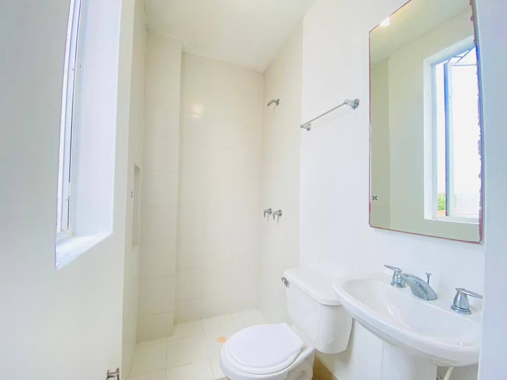 Imagen https://s3-us-west-2.amazonaws.com/pictures.domus.la/inmobiliaria_59/93066_22_1758226263.jpg