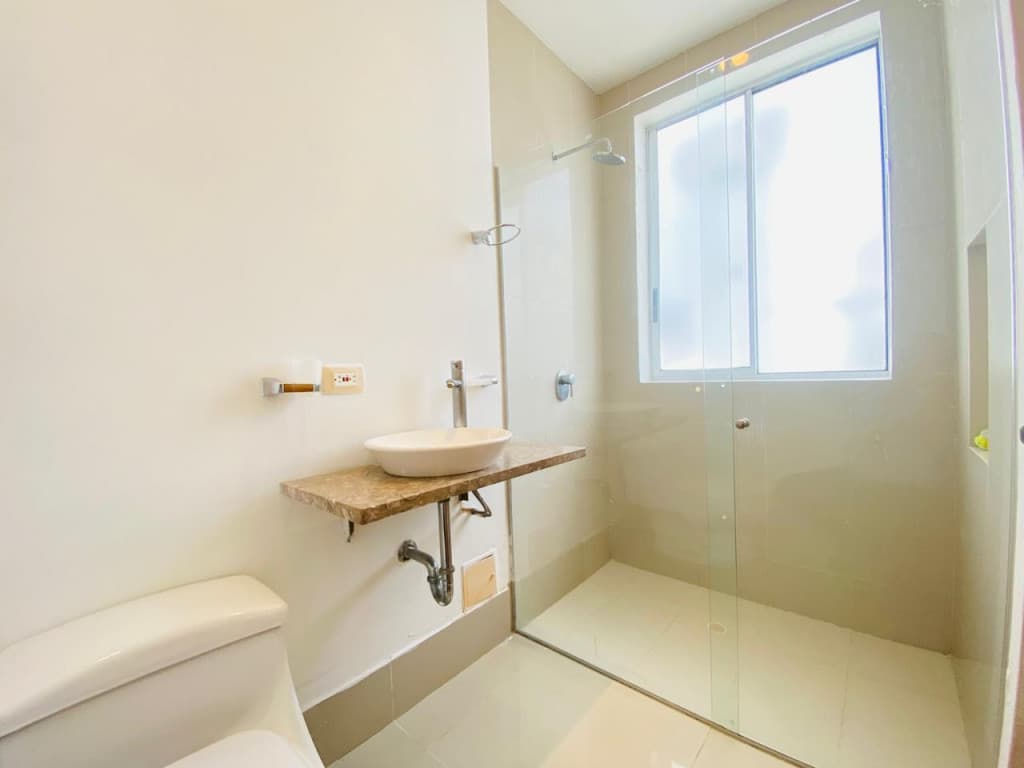 Imagen https://s3-us-west-2.amazonaws.com/pictures.domus.la/inmobiliaria_59/93066_23_1758226265.jpg