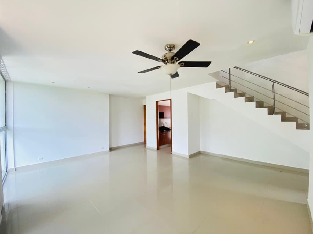Imagen https://s3-us-west-2.amazonaws.com/pictures.domus.la/inmobiliaria_59/93066_6_1758226262.jpg