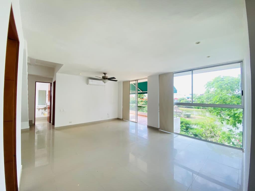 Imagen https://s3-us-west-2.amazonaws.com/pictures.domus.la/inmobiliaria_59/93066_7_1758226267.jpg