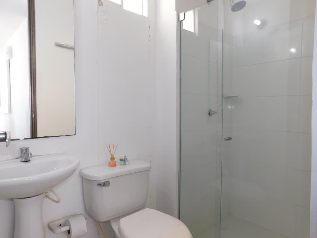 Imagen https://s3-us-west-2.amazonaws.com/pictures.domus.la/inmobiliaria_59/93783_10_1769024103.jpg