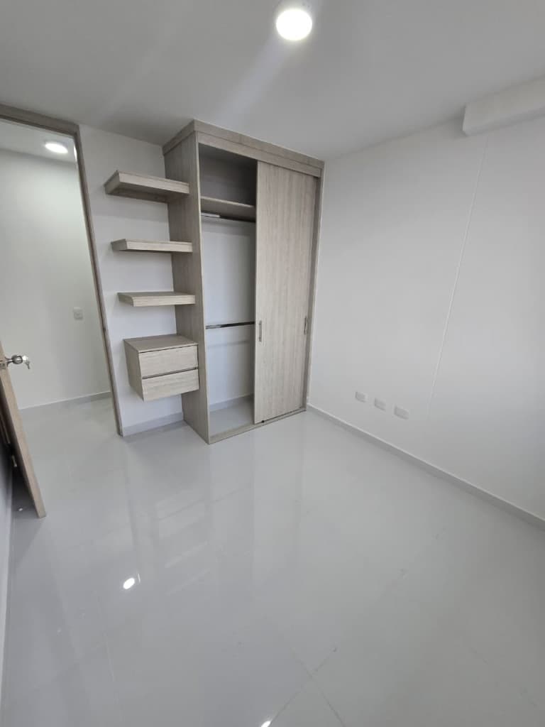 Imagen https://s3-us-west-2.amazonaws.com/pictures.domus.la/inmobiliaria_59/93799_2_1769203393.jpg