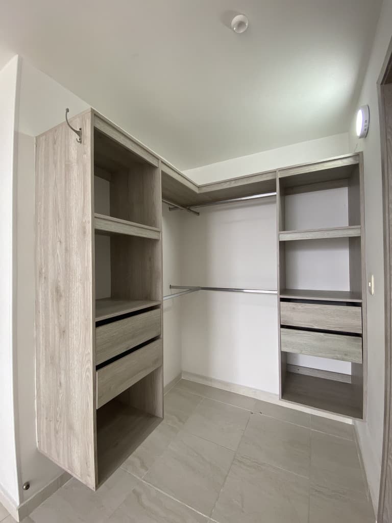 Imagen https://s3-us-west-2.amazonaws.com/pictures.domus.la/inmobiliaria_59/93800_14_1770908239.jpg