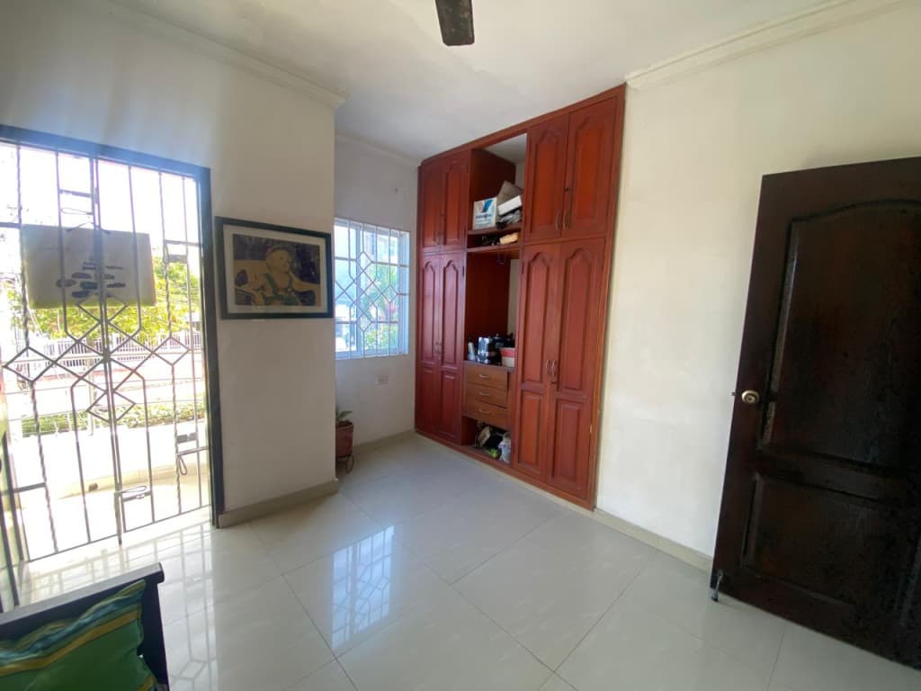 Imagen https://s3-us-west-2.amazonaws.com/pictures.domus.la/inmobiliaria_59/93807_11_1769435135.jpg