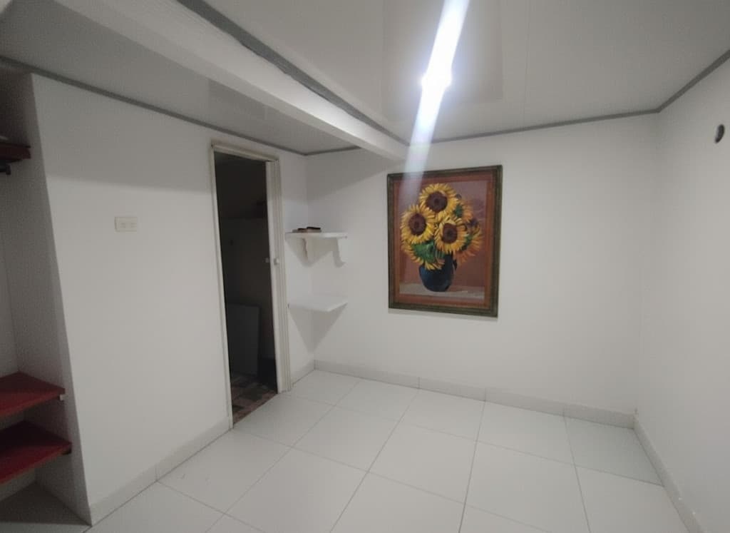 Imagen https://s3-us-west-2.amazonaws.com/pictures.domus.la/inmobiliaria_59/93823_15_1769520006.jpg
