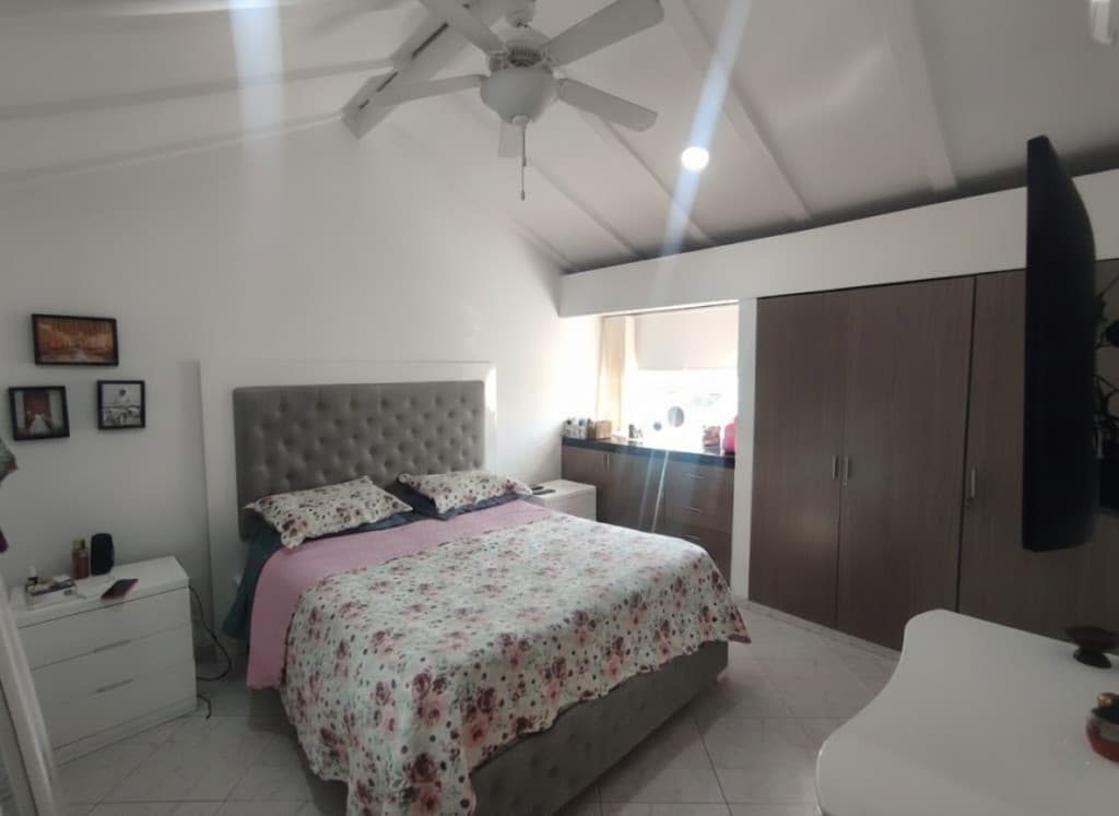 Imagen https://s3-us-west-2.amazonaws.com/pictures.domus.la/inmobiliaria_59/93823_22_1769520008.jpg