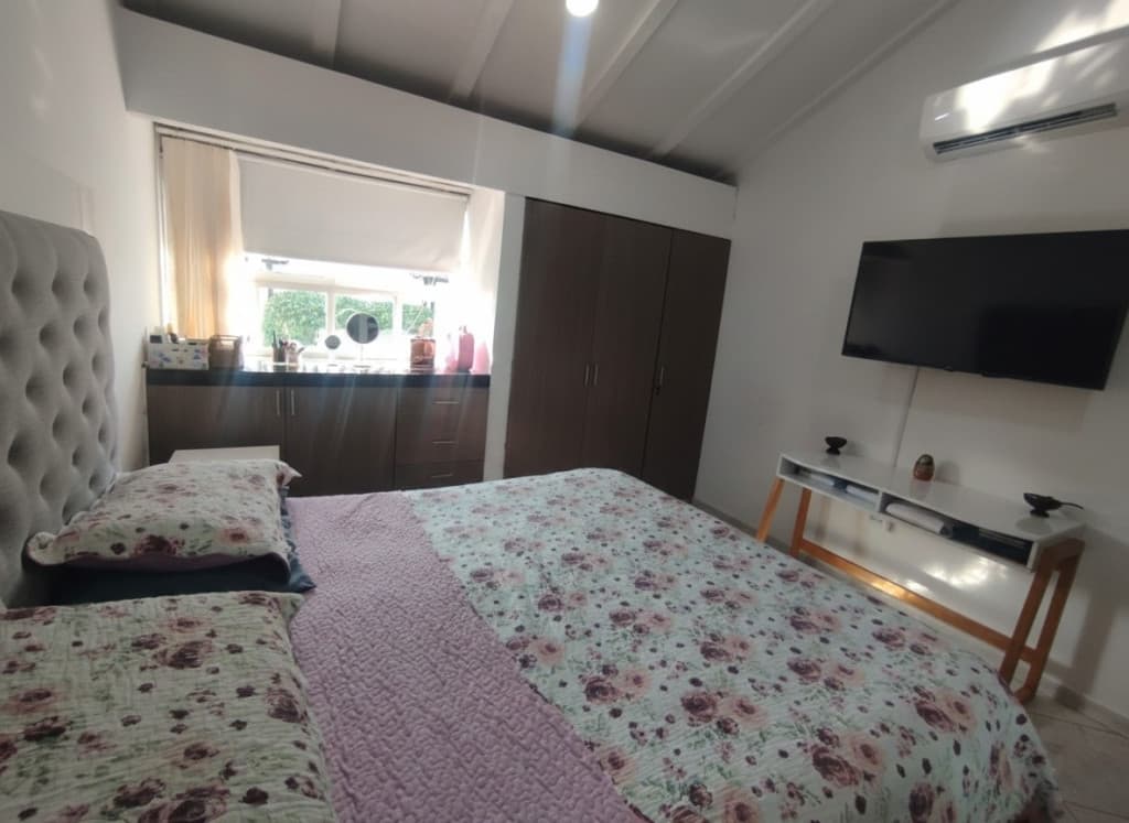 Imagen https://s3-us-west-2.amazonaws.com/pictures.domus.la/inmobiliaria_59/93823_23_1769520009.jpg