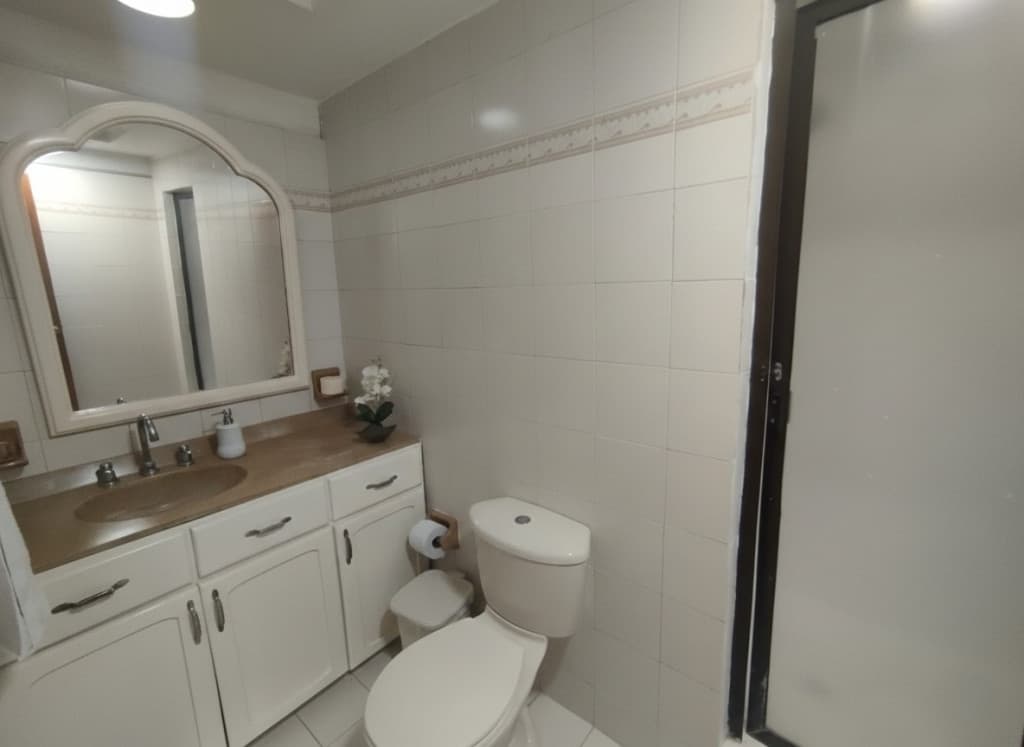 Imagen https://s3-us-west-2.amazonaws.com/pictures.domus.la/inmobiliaria_59/93823_24_1769520009.jpg