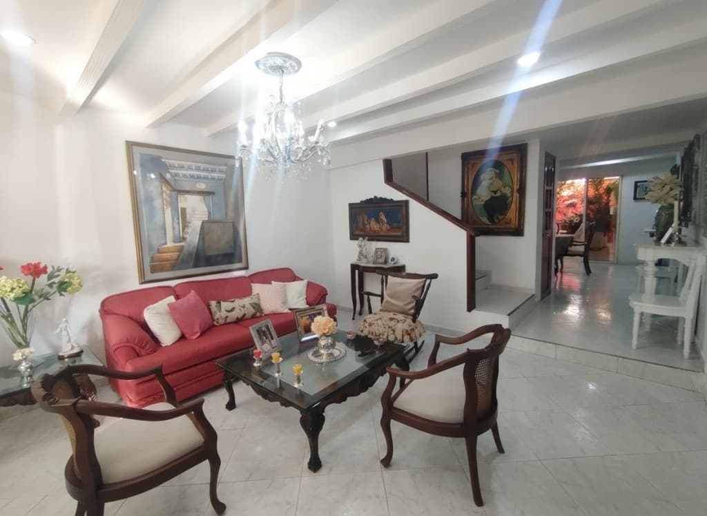 Imagen https://s3-us-west-2.amazonaws.com/pictures.domus.la/inmobiliaria_59/93823_3_1769520003.jpg