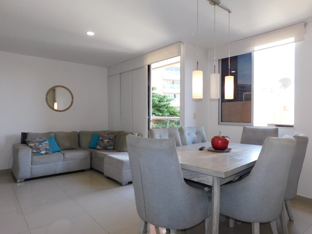 Imagen https://s3-us-west-2.amazonaws.com/pictures.domus.la/inmobiliaria_59/93826_1_1769616972.jpg