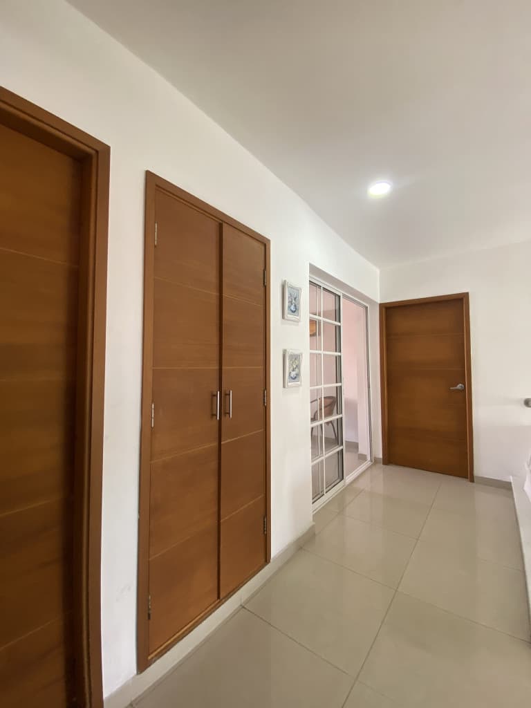 Imagen https://s3-us-west-2.amazonaws.com/pictures.domus.la/inmobiliaria_59/93827_20_1769635094.jpg