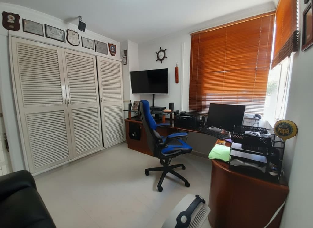 Imagen https://s3-us-west-2.amazonaws.com/pictures.domus.la/inmobiliaria_59/93828_10_1769570539.jpg