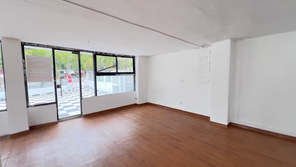 Imagen https://s3-us-west-2.amazonaws.com/pictures.domus.la/inmobiliaria_59/94838_11_1784658867.jpg