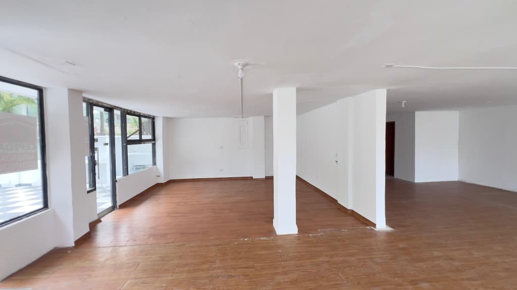 Imagen https://s3-us-west-2.amazonaws.com/pictures.domus.la/inmobiliaria_59/94838_3_1784658858.jpg
