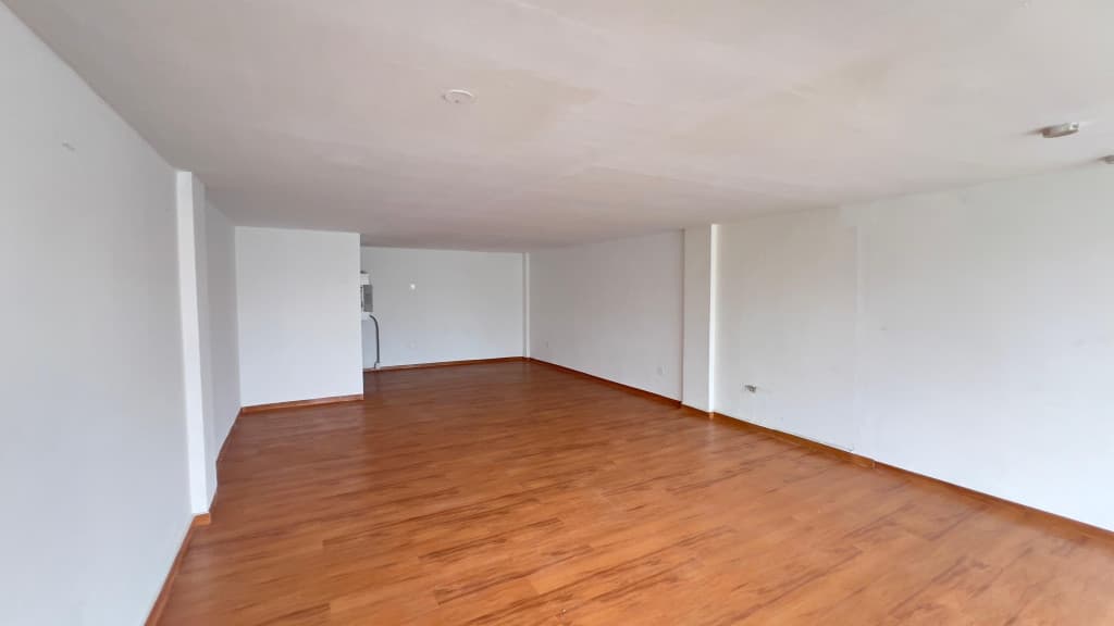 Imagen https://s3-us-west-2.amazonaws.com/pictures.domus.la/inmobiliaria_59/94839_3_1784726161.jpg
