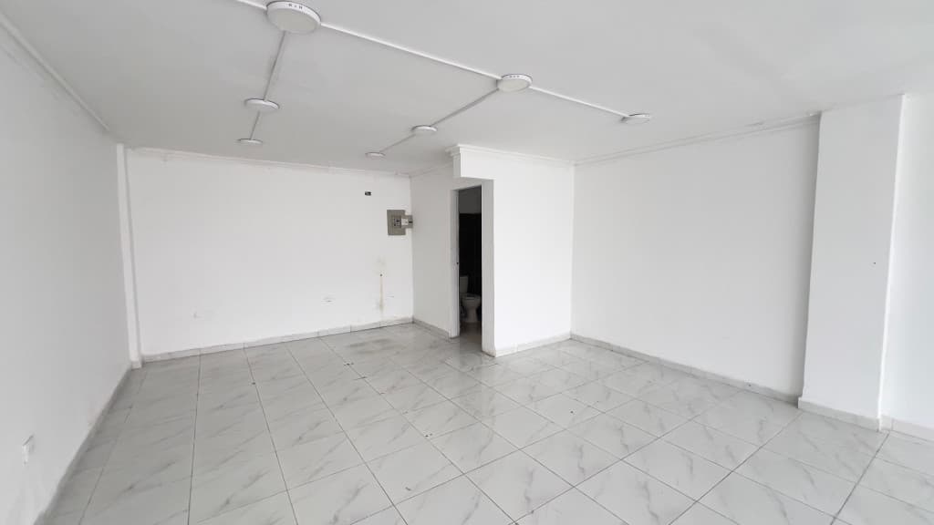 Imagen https://s3-us-west-2.amazonaws.com/pictures.domus.la/inmobiliaria_59/94840_4_1784727675.jpg