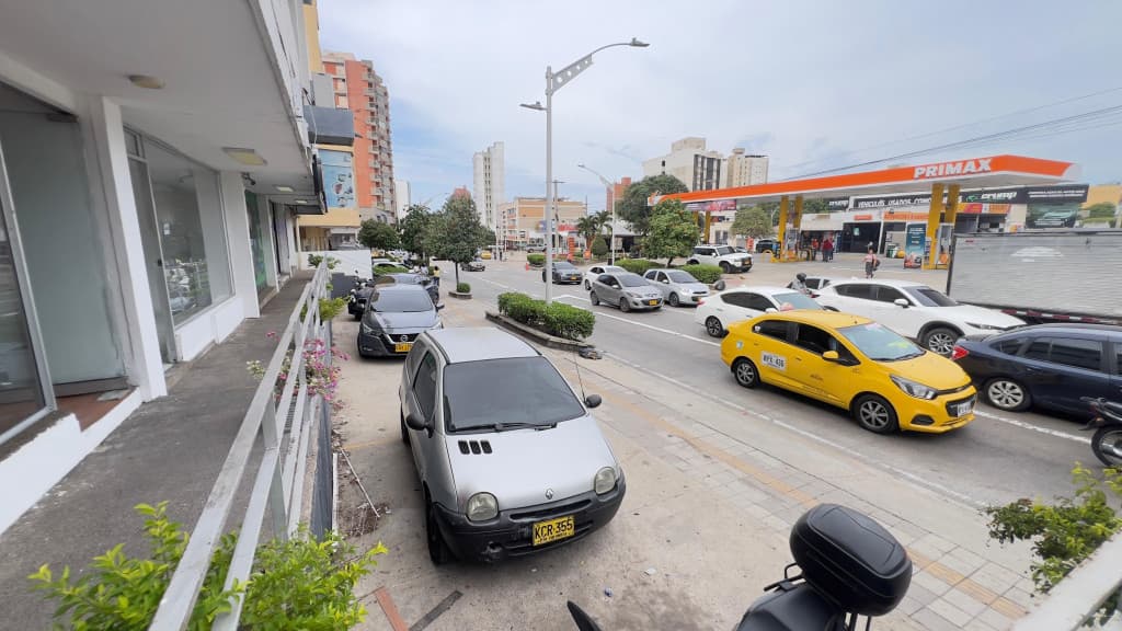 Imagen https://s3-us-west-2.amazonaws.com/pictures.domus.la/inmobiliaria_59/94840_8_1784727675.jpg
