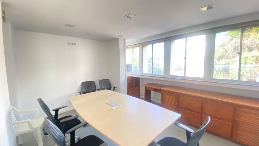 Imagen https://s3-us-west-2.amazonaws.com/pictures.domus.la/inmobiliaria_59/94869_15_1784836308.jpg