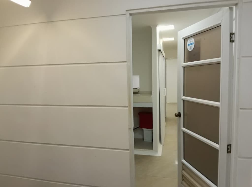 Imagen https://s3-us-west-2.amazonaws.com/pictures.domus.la/inmobiliaria_59/94878_5_1784922286.jpg