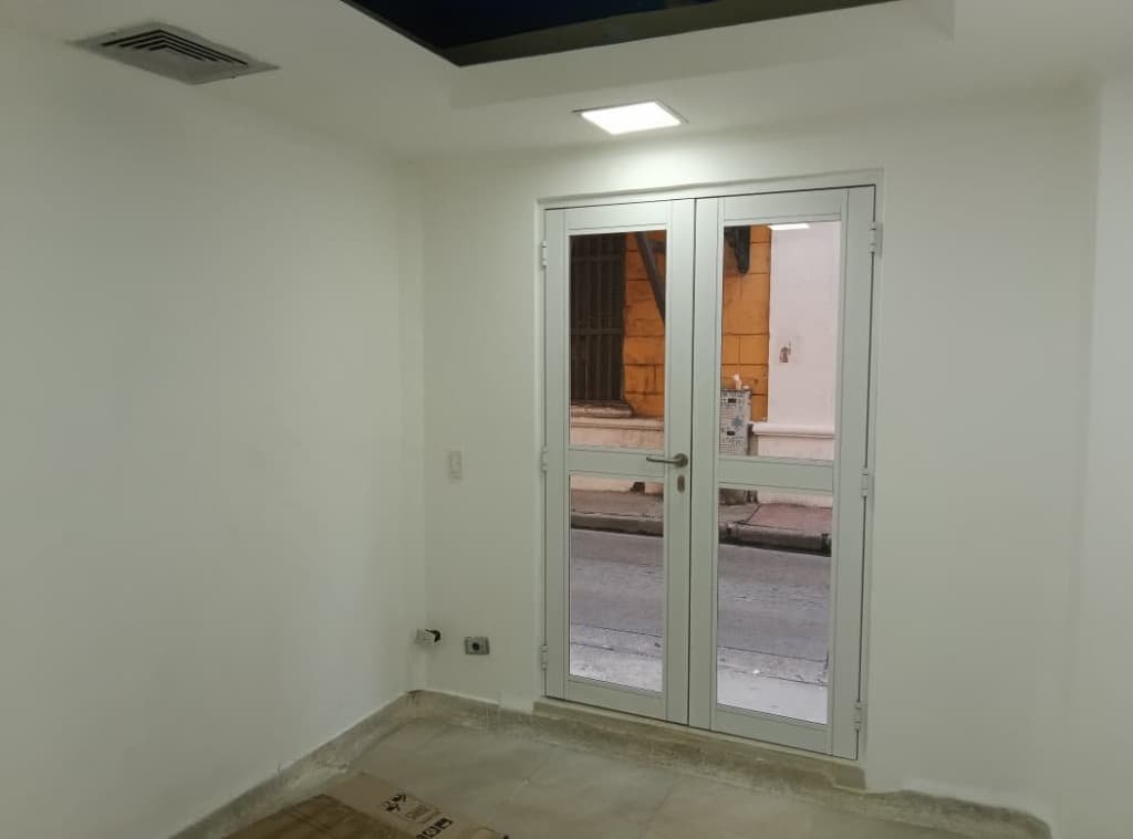 Imagen https://s3-us-west-2.amazonaws.com/pictures.domus.la/inmobiliaria_59/94878_8_1784922288.jpg