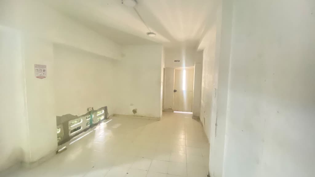 Imagen https://s3-us-west-2.amazonaws.com/pictures.domus.la/inmobiliaria_59/94917_11_1785360196.jpg