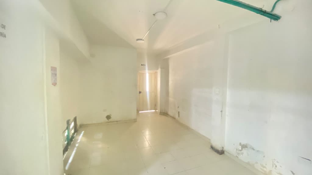Imagen https://s3-us-west-2.amazonaws.com/pictures.domus.la/inmobiliaria_59/94917_12_1785360198.jpg
