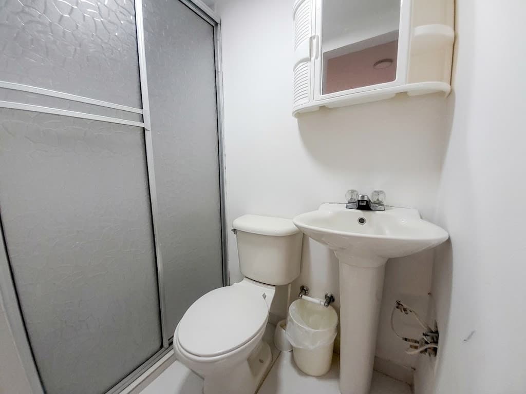 Imagen https://s3-us-west-2.amazonaws.com/pictures.domus.la/inmobiliaria_59/94961_16_1785814077.jpg