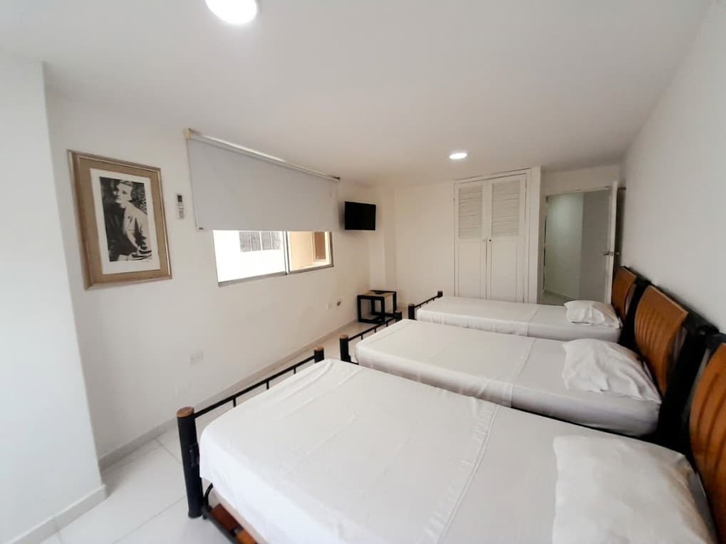 Imagen https://s3-us-west-2.amazonaws.com/pictures.domus.la/inmobiliaria_59/94961_21_1785814076.jpg